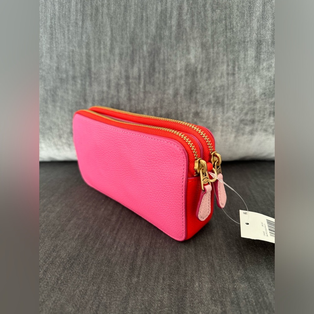 Kira Crossbody In Colorblock With Coach Badge - Picture 3 of 5